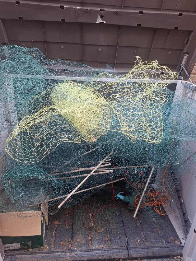 Bundle of chicken wire netting Bundle of chicken wire netting 