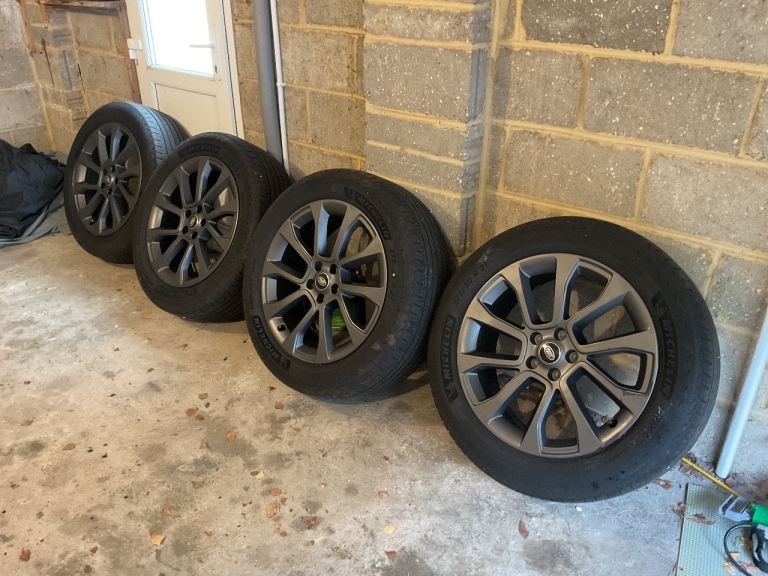 Range Rover Sport ( 2024) Alloy wheels/Michelin tyres