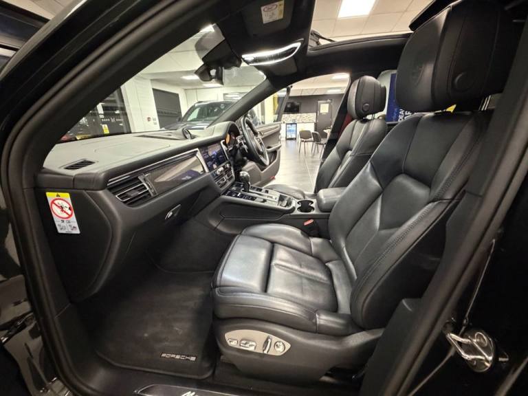 2022 M PORSCHE MACAN 2.9T V6 S SUV 5DR PETROL PDK 4WD EURO 6 (S/S) (380 PS)