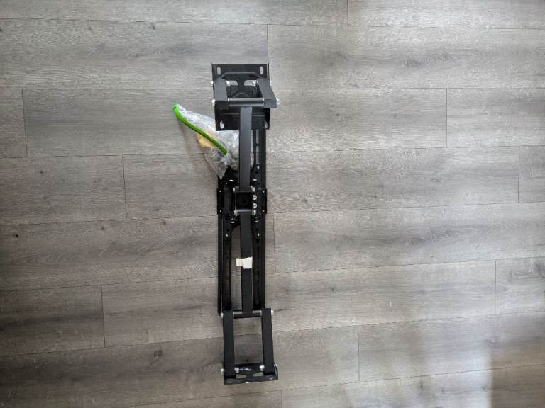 Emount wall mount TV bracket 
