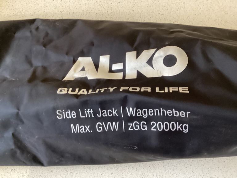 ALKO HEAVY DUTY CARAVAN JACK AND BRACKETS 2000KG