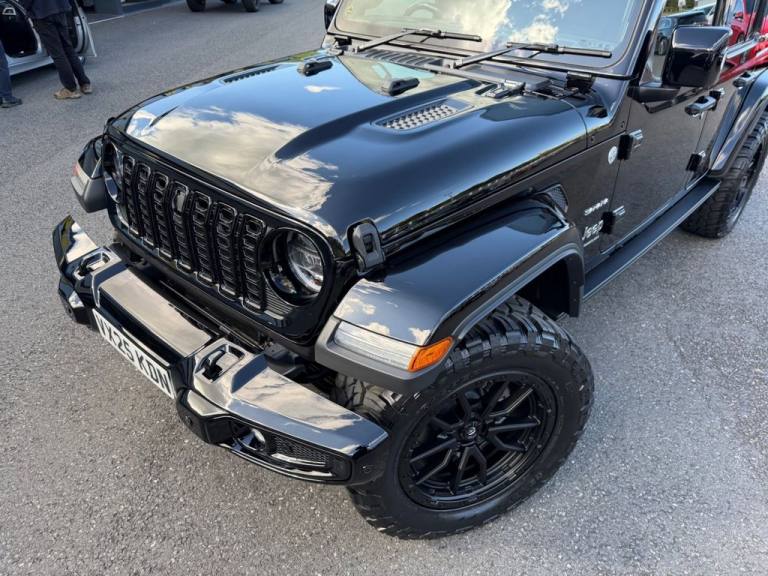 2025 JEEP WRANGLER BUZZ SV LUXURY 2.0 SUV 4DR Black FUEL Wheels MOPAR Bumper+++