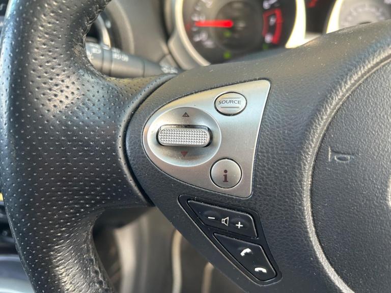 2016 Nissan Juke 1.6 Tekna XTRON Euro 6 5dr HATCHBACK Petrol Automatic