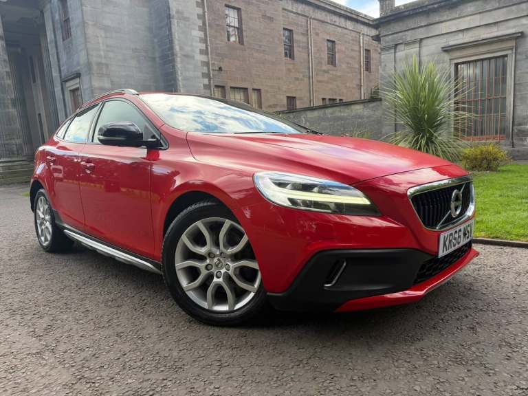 2016 Volvo V40 D2 [120] Cross Country Pro 5dr HATCHBACK Diesel Manual