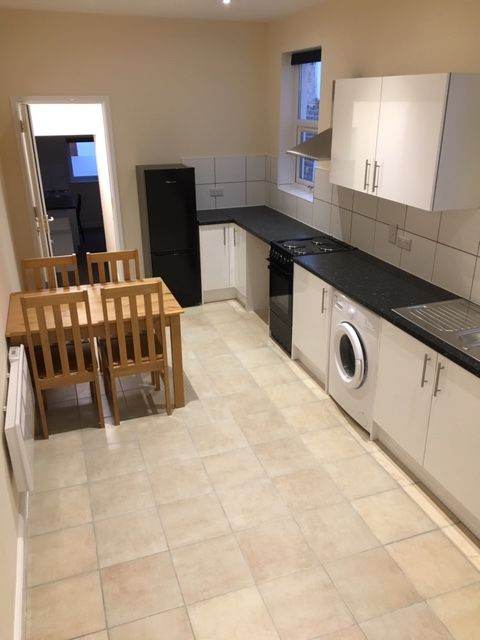 Lovely Studio Room in shared house New Road