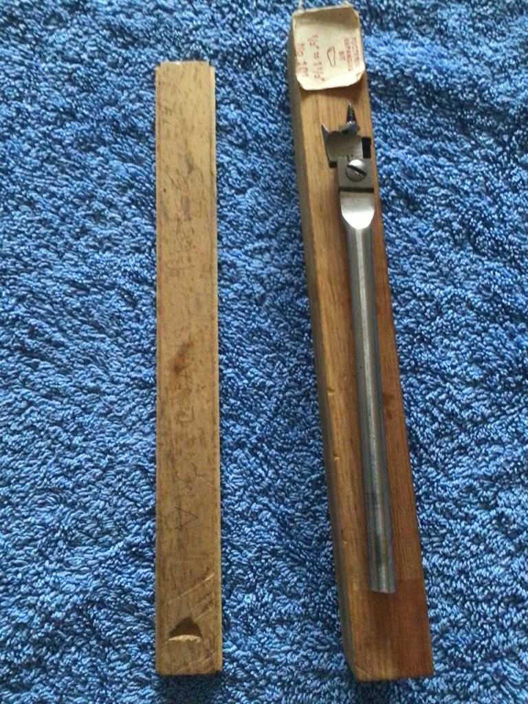 Expansion auger bit.