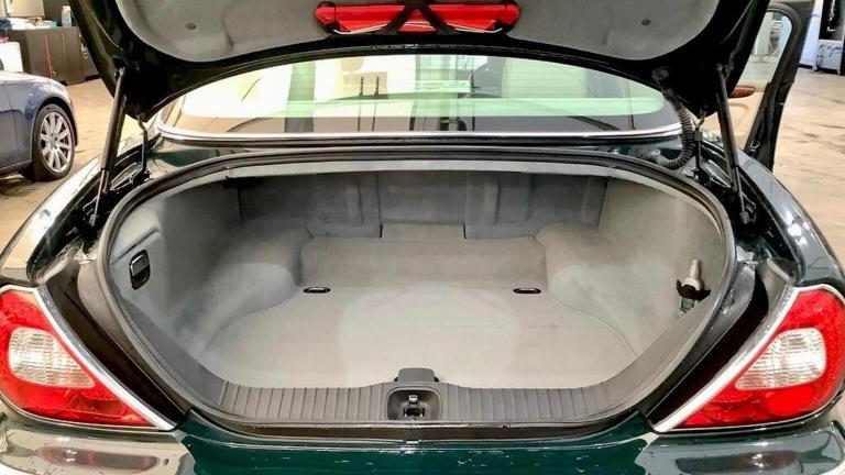 JAGUAR XJ 3.0 XJ6 4dr 2004