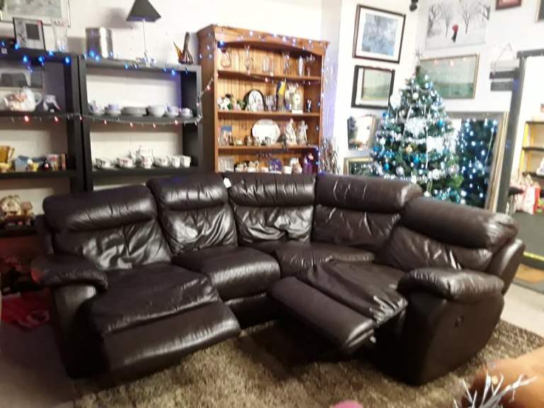 image for Brown leather ELECTRIC reclining corner suite Low Cost Moves 2nd Hand Items STALYBRIDGE SK15 3DN