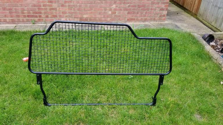 Toyota RAV4 Dog Guard Pet Barrier - Half Height