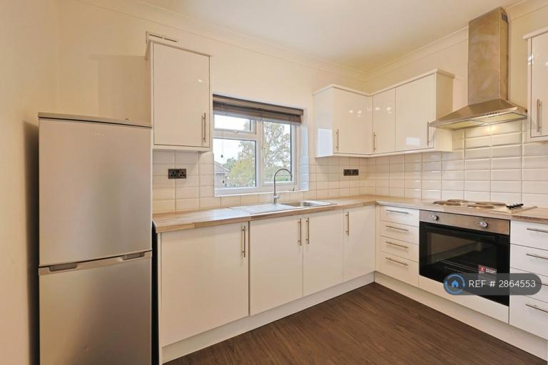 1 bedroom flat in Fortune Gate Road, London, NW10 (1 bed) (#2864553)