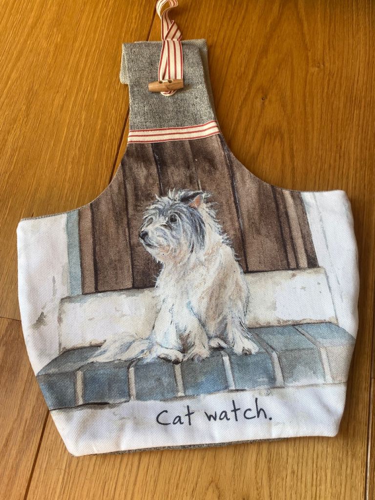Cat Watch Terrier Peg Bag, New