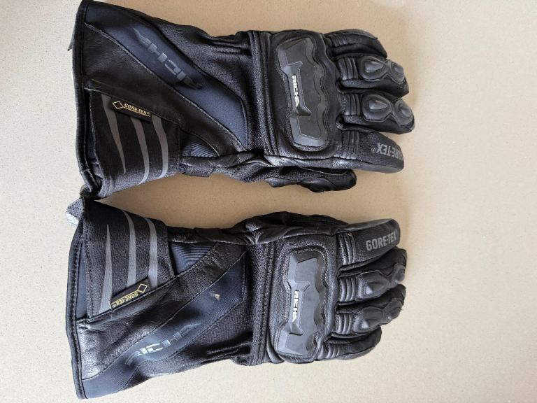 Richa Cold Protect GTX Large Motorcycle Gloves PU Knuckle
