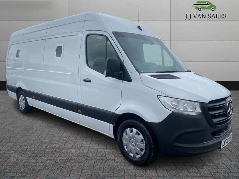 2021 Mercedes-Benz Sprinter 3.5t H2 Van PANEL VAN DIESEL Automatic