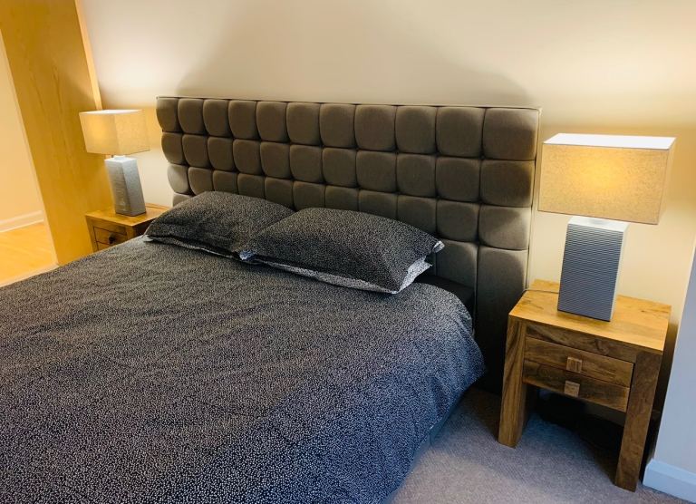 ** OAK FURNITURE LAND BED SIDE TABLES **