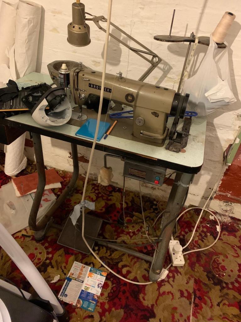 Industrial sewing machine - Brother