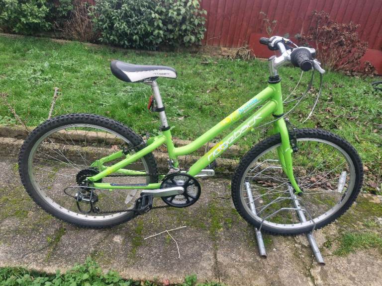 GIRLS TEENAGER YOUTH RIDGEBACK SERENITY 24 INCH WHEELS 12 INCH FRAME 21 SPEED BIKE BICYCLE