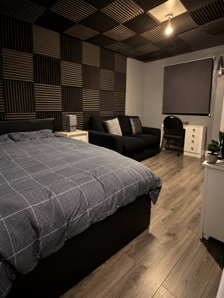 Large room available in Tillicoultry