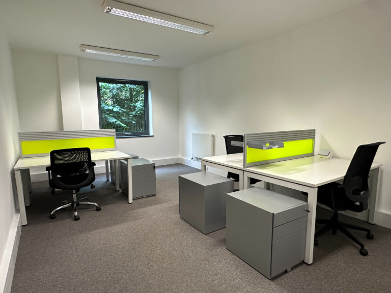 Exeter - EX2 8LB, Open plan office for 15 people to rent at Marsh Barton Trading Estate