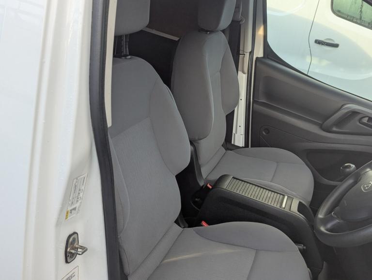 2025 Peugeot Partner 1.6 HDI  Diesel Manual