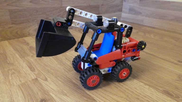Technical LEGO Technic Mini Digger Excavator