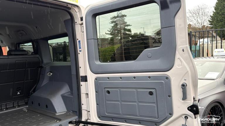 2024 INEOS Grenadier 3.0P Fieldmaster Edition Station Wagon Auto 4WD Euro 6 (s/s) 6dr MPV Petrol ...