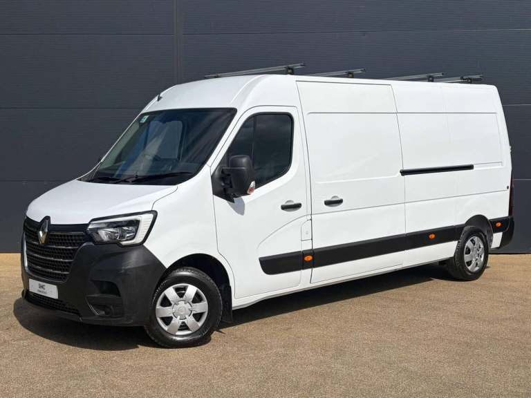 2023 Renault Master 2.3 dCi 35 Business+ FWD LWB Medium Roof Euro 6 4dr Panel Van Diesel Manual