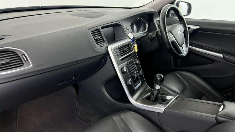 2013 Volvo V60 D2 [115] SE Lux 5dr ESTATE Diesel Manual