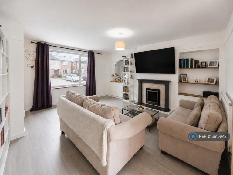 3 bedroom house in Northumberland Avenue, Bury St Edmunds, IP32 (3 bed) (#2915842)
