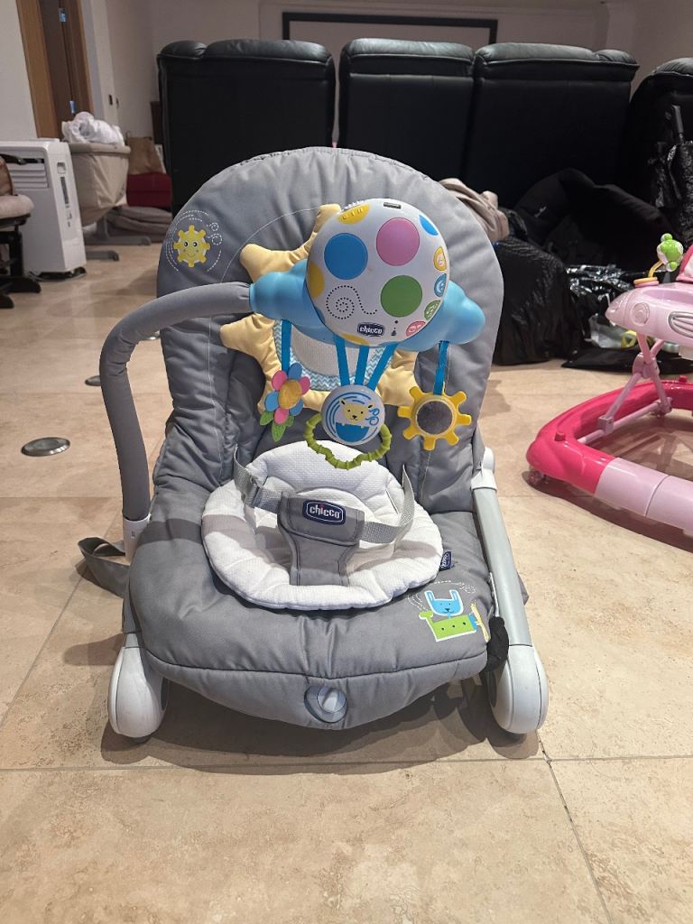 Baby bouncer 