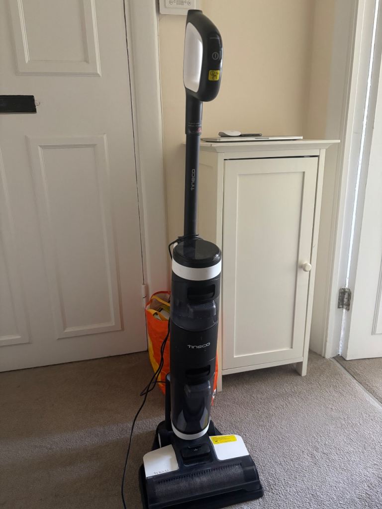Tineco Floor One S5 Smart Cordless Wet & Dry Vacuum – UK Model