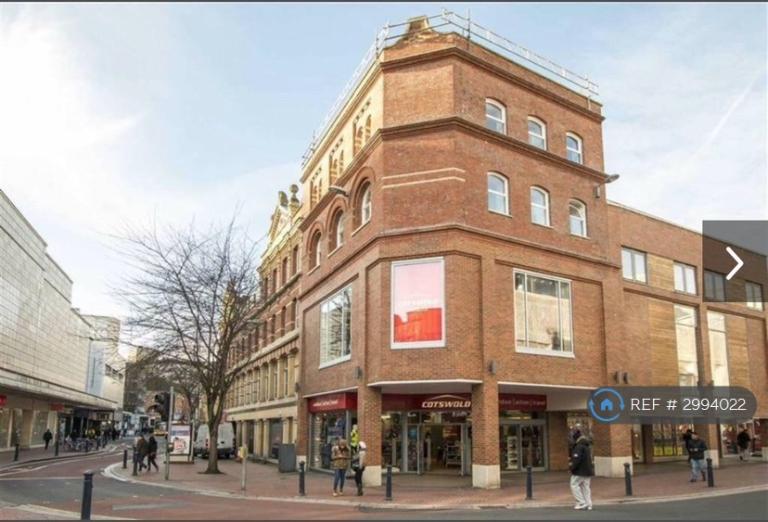 3 bedroom flat in The Herbert Ashman Building, Bristol, BS1 (3 bed) (#2994022)