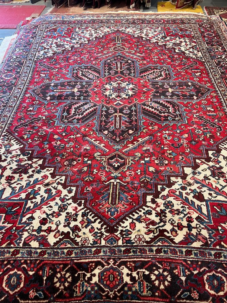 Persian heriaz handmade rug 260x330cm