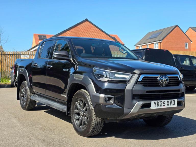 2025 Toyota Hilux Invincible X D/Cab Pick Up 2.8 D 48V Auto PICK UP DIESEL Automatic