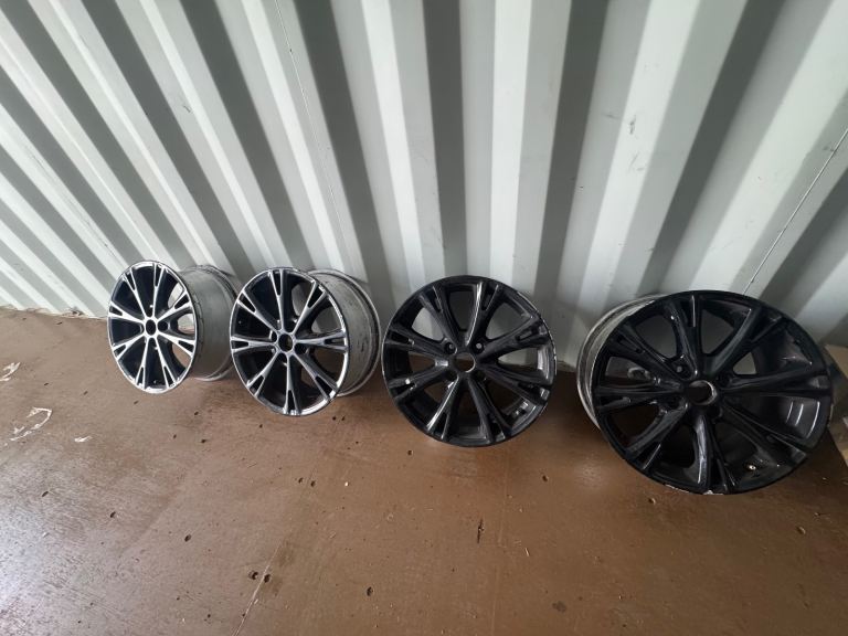 Ford fiesta ecoboost 17” alloy wheels
