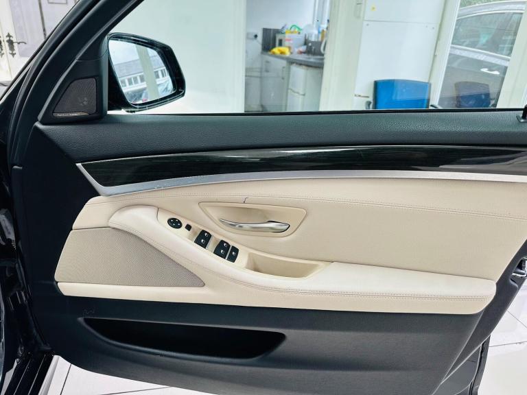  BMW 5 Series 3.0 535i ActiveHybrid 5 M Sport Auto Euro 6 (s/s) 4dr Petrol/Electric Hybrid Automatic