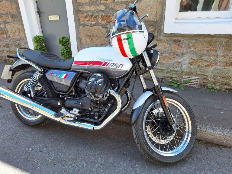 Moto Guzzi, V7 III, 2024, 853 (cc)