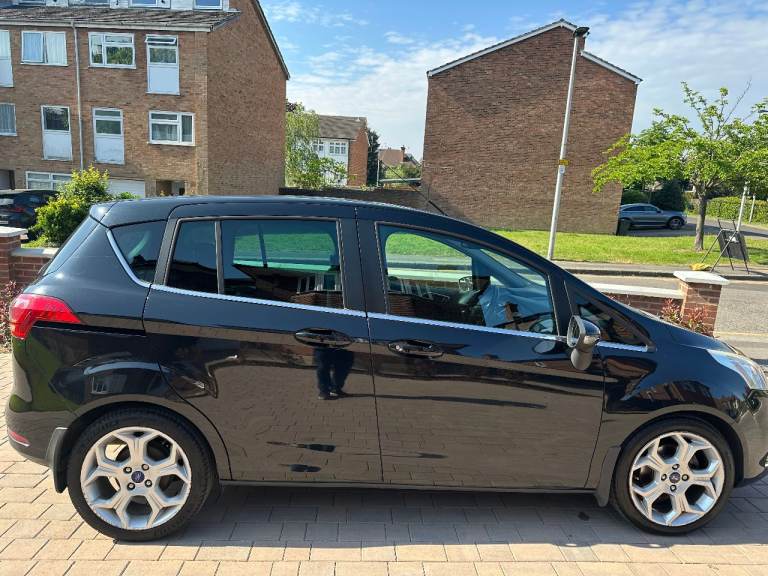 FORD B-max   TITANUM