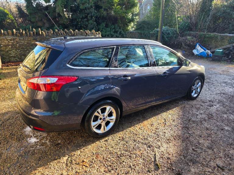 Ford, FOCUS, Estate, 2012, Manual, 1560 (cc), 5 doors