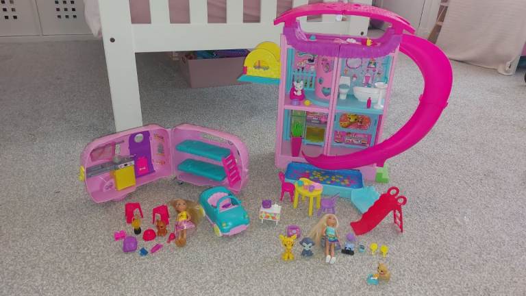 REDUCED Barbie Chelsea Dolls house & caravan set. Like brand new