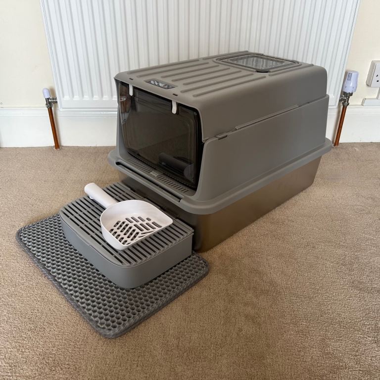 Cat litter box 