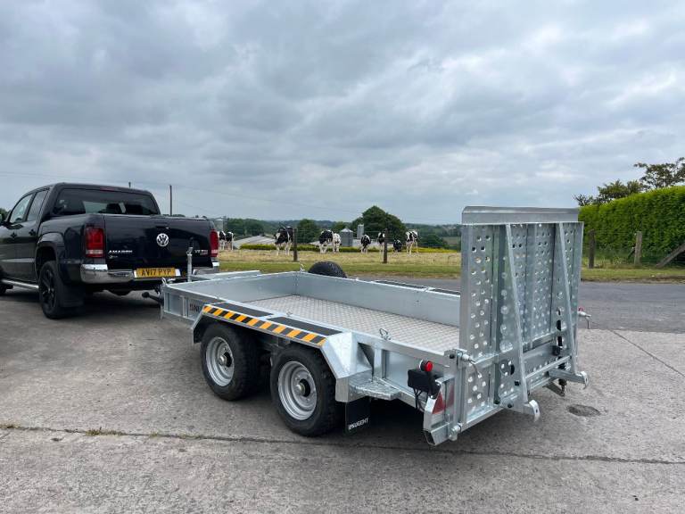 Nugent Beavertail Plant Trailer
