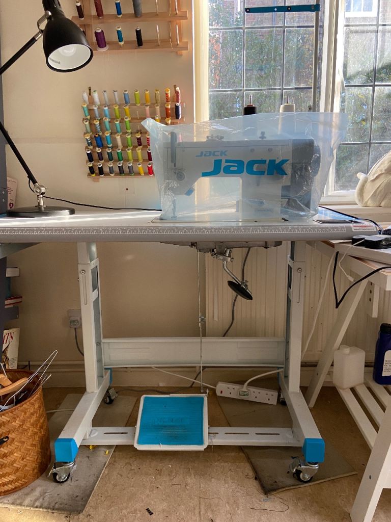 Jack 20U lockstitch zig zag machine 