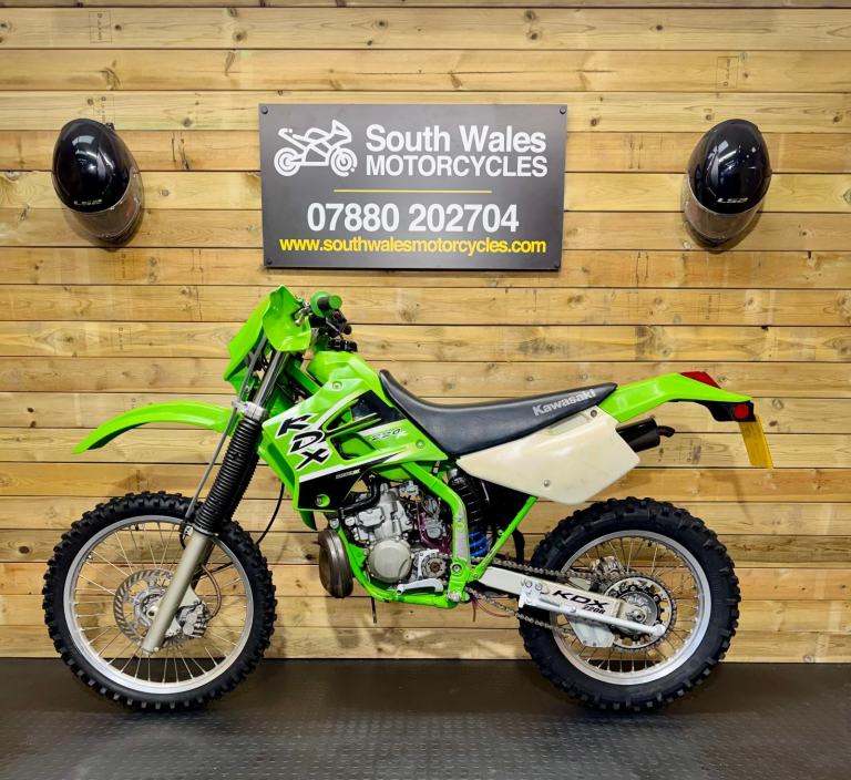 Kawasaki KDX 220 (2 stroke) : V registration 2000 model : ONLY 1909 MILES