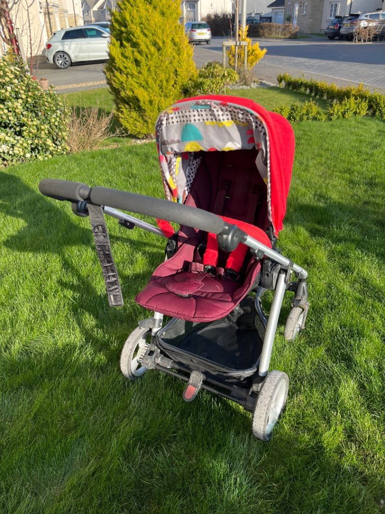 Mama and Papas pushchair