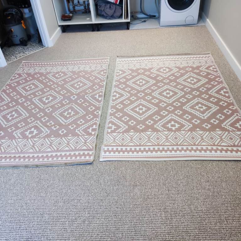 Outdoor Rugs Aztec Pink White Mats x 2
