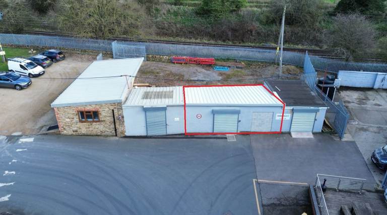 Storage / Workshop Unit to Let in Banbury – 486 sq ft - £500 pcm