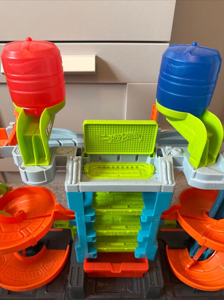 hot wheels mega tower car wash