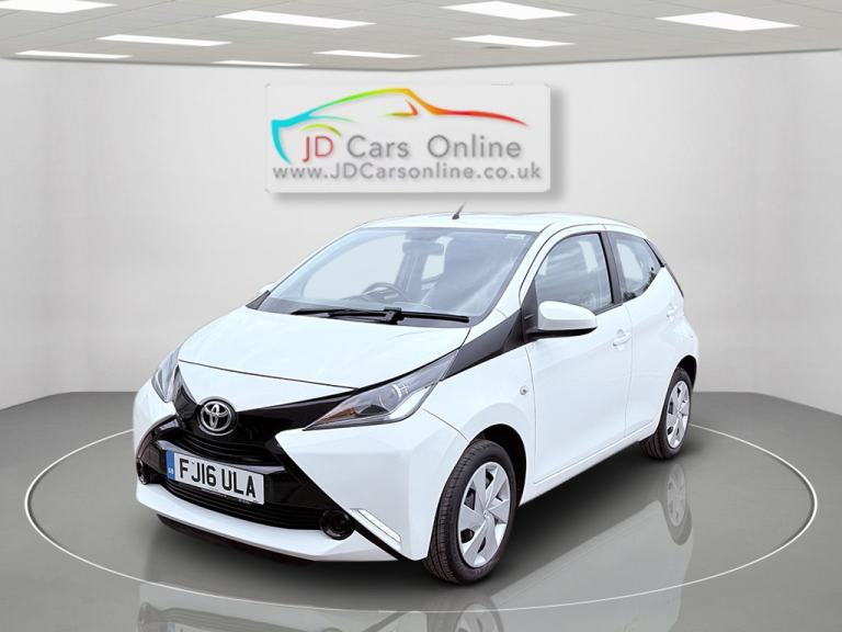 TOYOTA AYGO 1.0 VVT-i x-play 2016