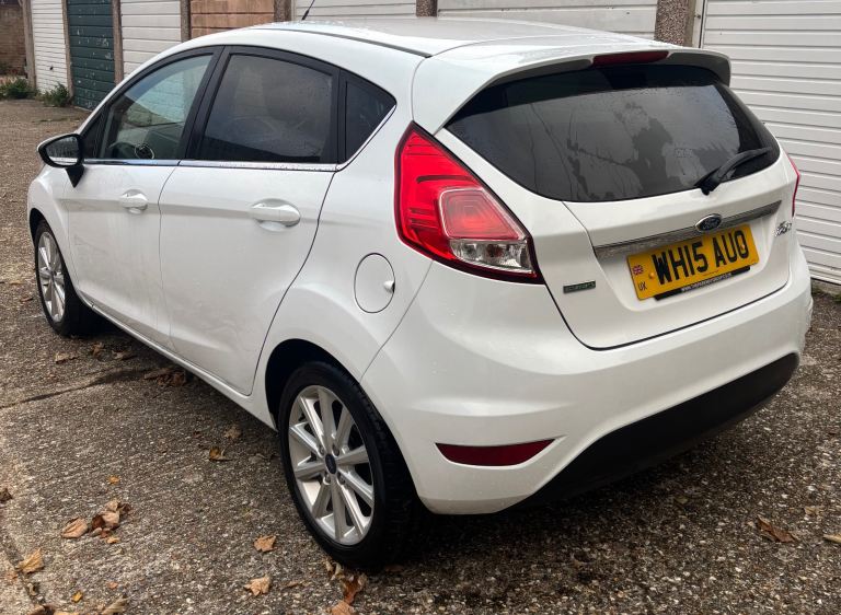 Ford fiesta Hatchback 2015 Manual 1.0 eco boost 5 doors
