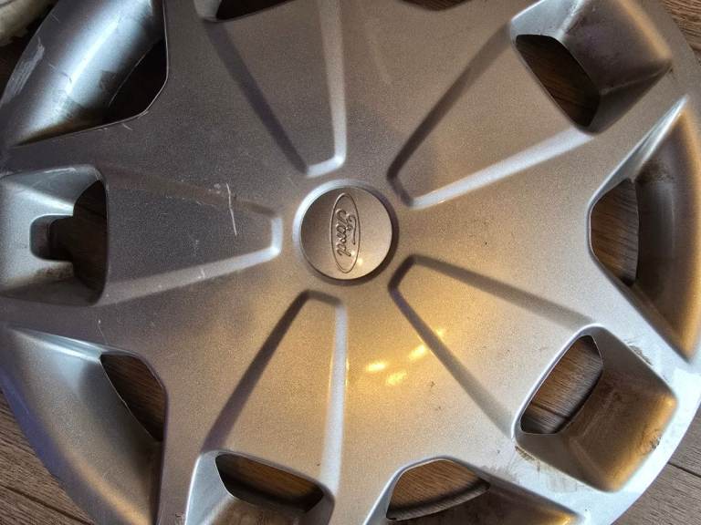 Single Transit Hubcap 